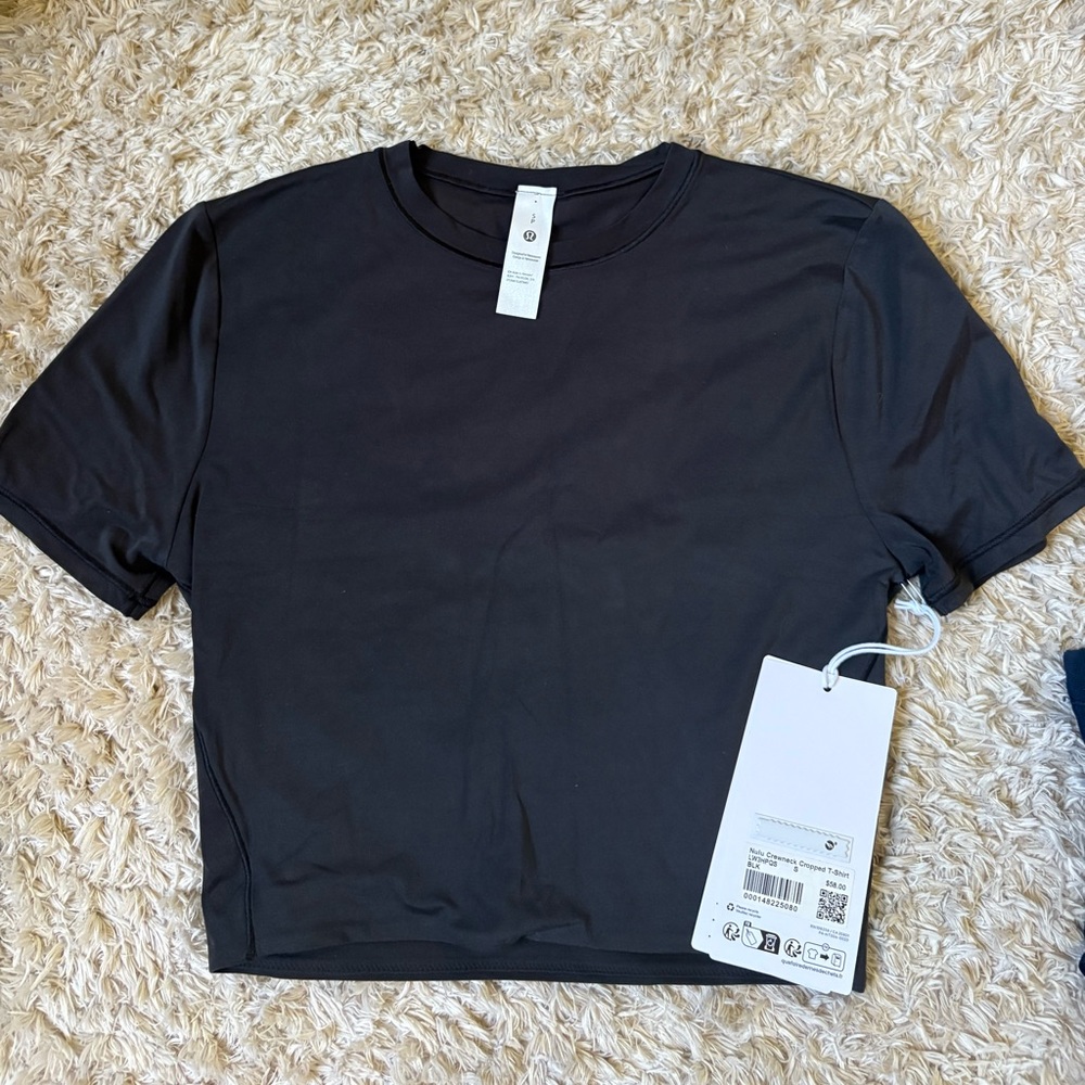 Lululemon Nulu Cropped T-Shirt